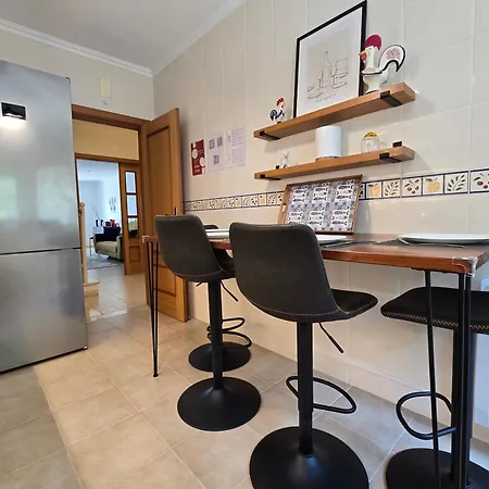 度假居 Falesia Townhouse - Walk To - Pool - Garage *