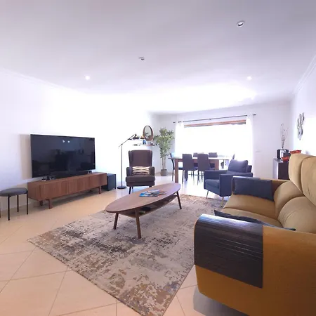 Falesia Townhouse - Walk To - Pool - Garage 度假居